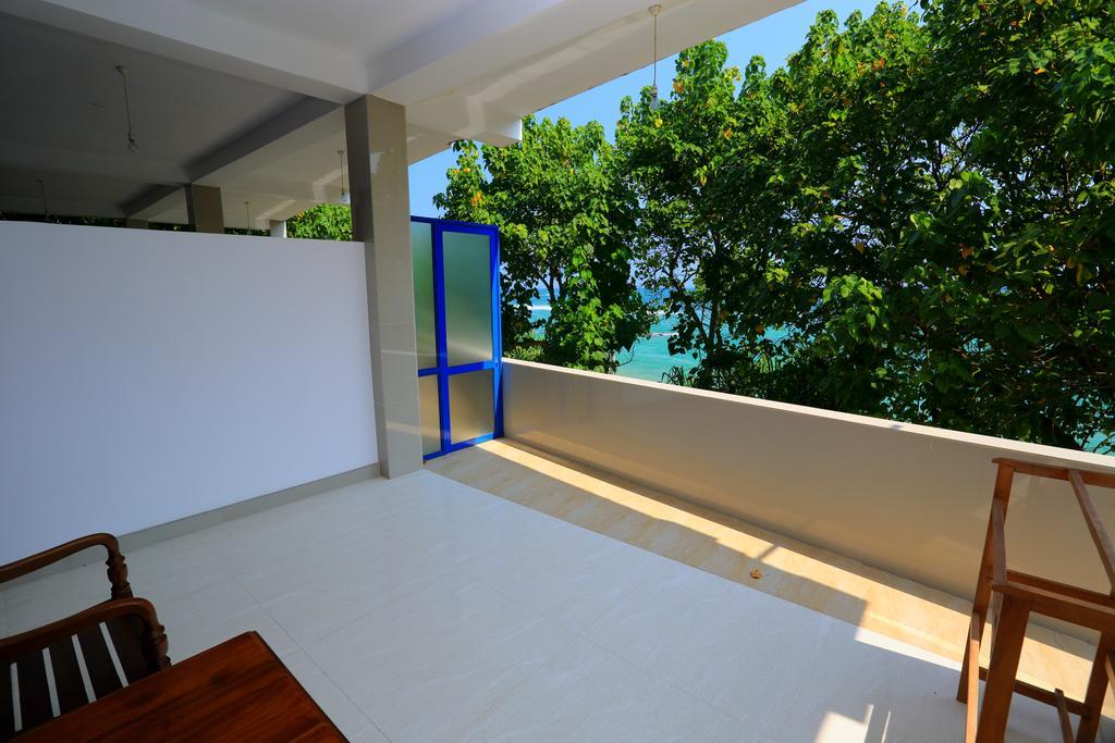 Paradise Beach Resort & Diving School Mirissa Ruang foto