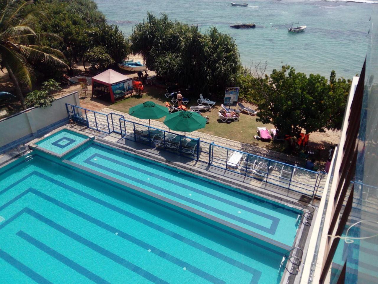 Paradise Beach Resort & Diving School Mirissa Bagian luar foto