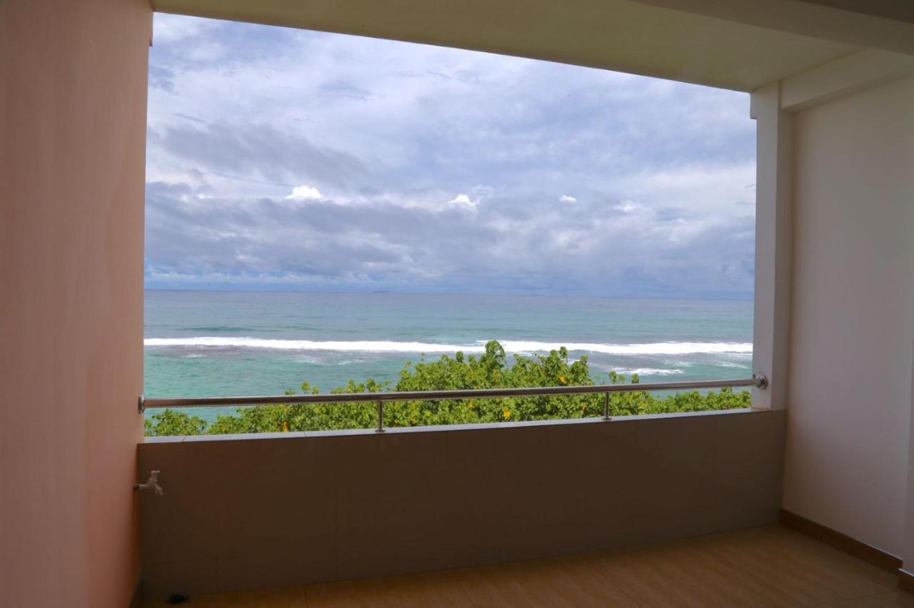Paradise Beach Resort & Diving School Mirissa Bagian luar foto