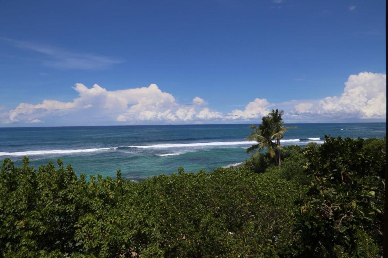 Paradise Beach Resort & Diving School Mirissa Bagian luar foto